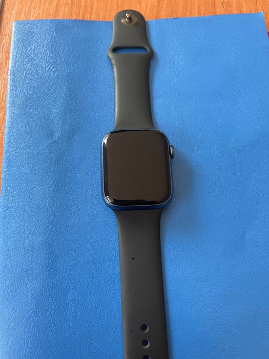 Продам apple watch 7 45mm