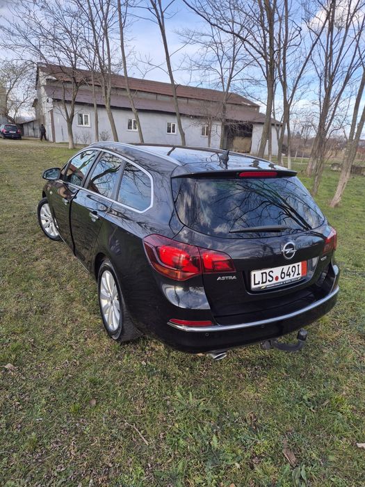 Opel Astra J 2.0 CDTI 165CP