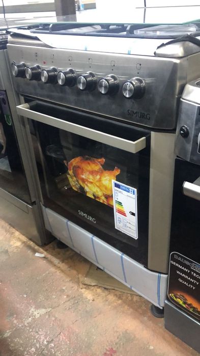 Продам газывую плиту новый в коробке