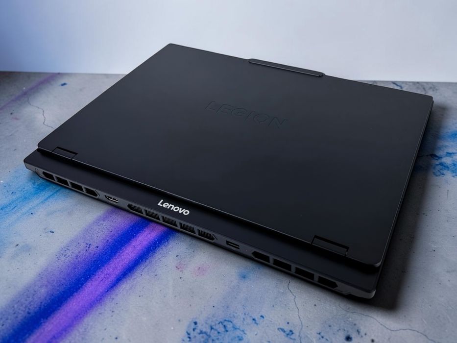 НОВ! Lenovo Legion 5 15.1" WQXGA 165Hz Ultra 7 16RAM 1TB RTX 5070 8GB Гаранция!