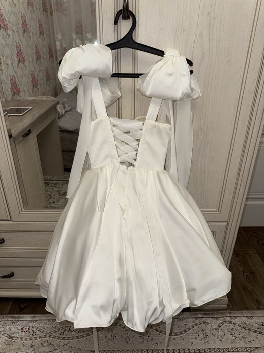 Выпускное платье, белое, шелковое