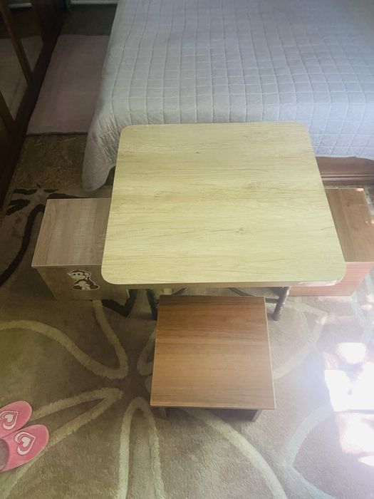 Детский столик/стулья