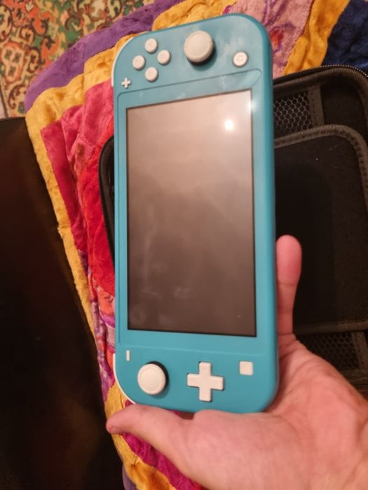 Нинтендо свитч лайт