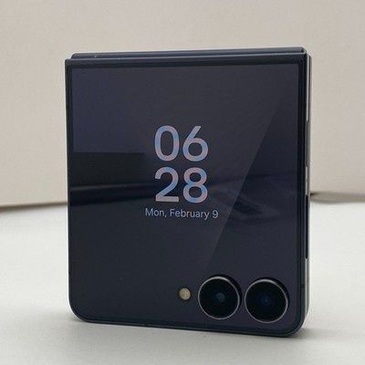 Samsung Z Flip 7 5g 256gb Jet black