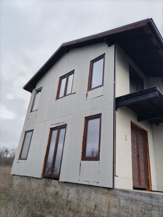Продава се Къща в Аксаково - 140 кв.м за 984 €/кв.м - Снимка #2
