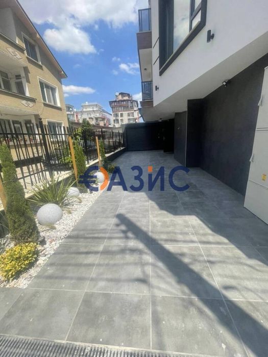 Продава се Двустаен апартамент в Бургас, Сарафово - 67 кв.м за 1941 €/кв.м - Снимка #6