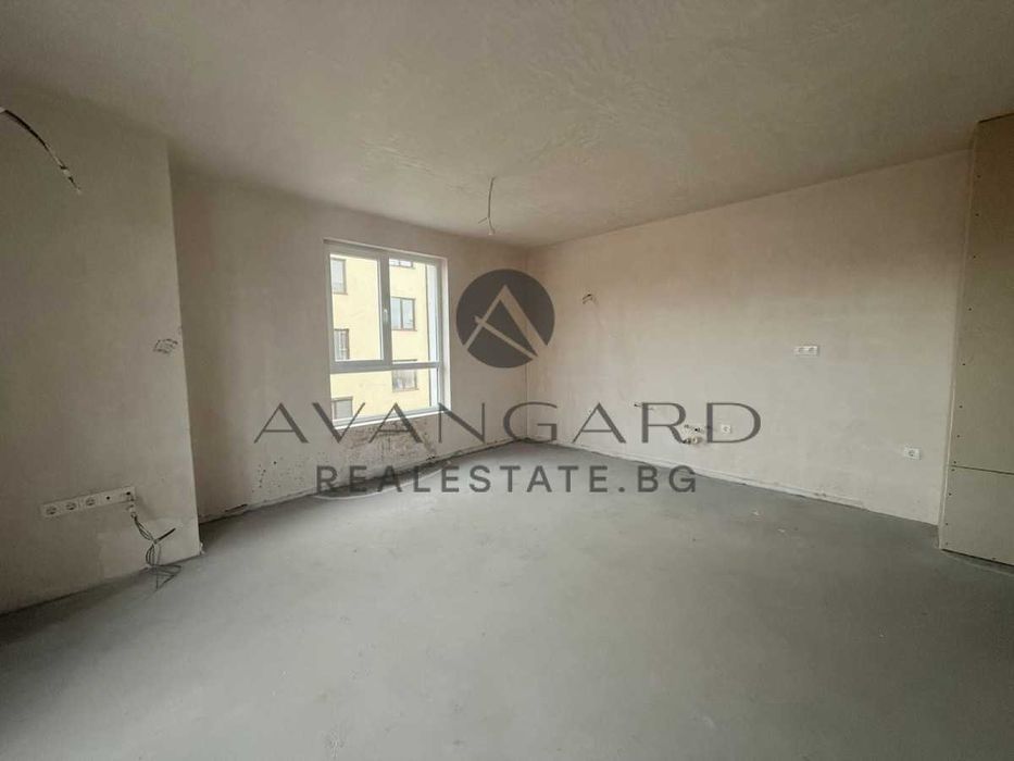 оф.25598 Тристаен с гараж/ Остромила