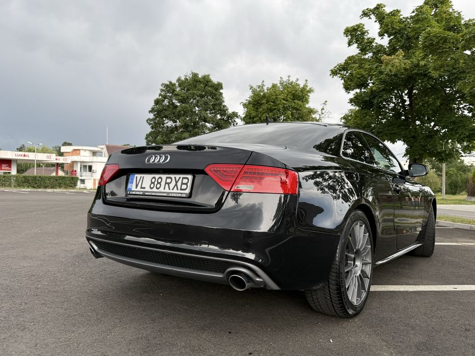 Audi A5 3.0TDI 245cp - S-line/ Distronic/ Keyless / Exclusive