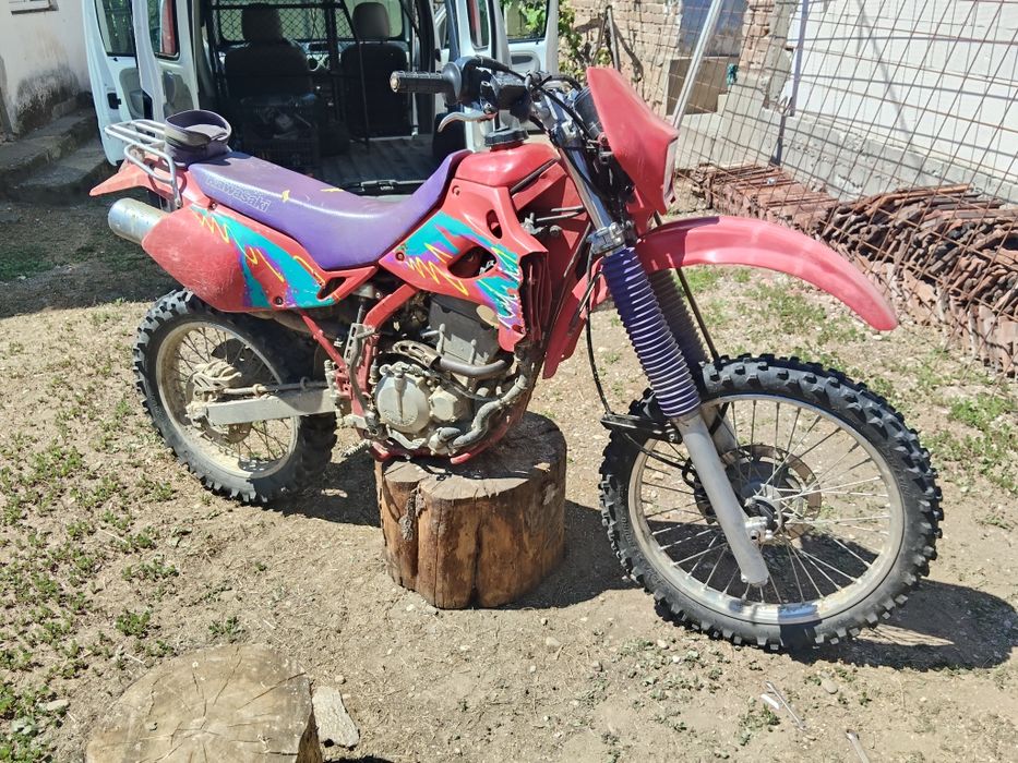 Vând motocicletă de teren Kawasaki KLX 250R