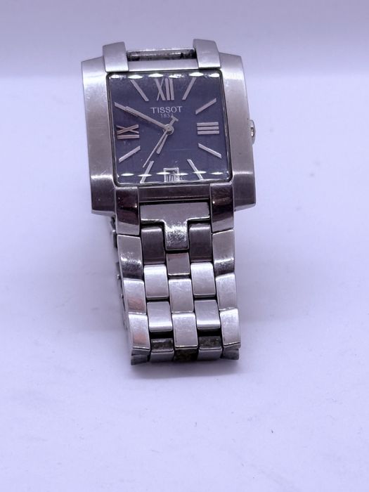 Часы Tissot кварцевые