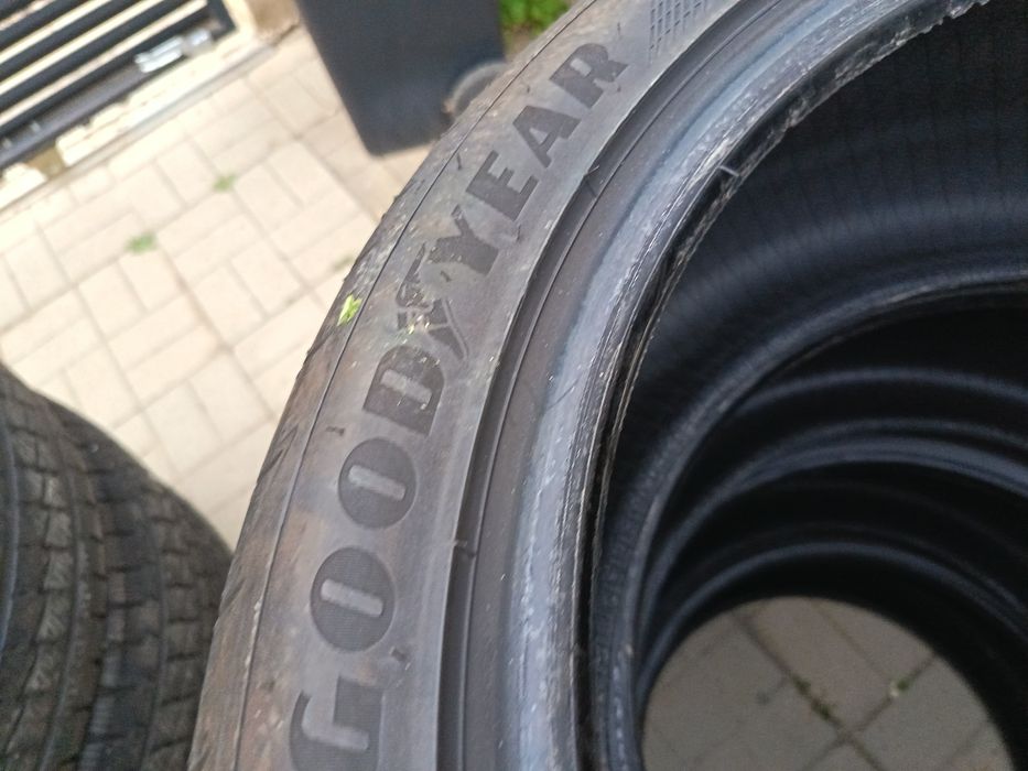Anvelope vara 255 40 19 Goodyear 2021 5+mm