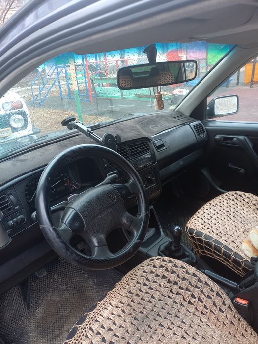 Автомобиль гольф 3