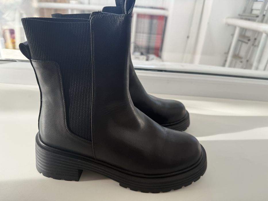 Зимние ботинки челси