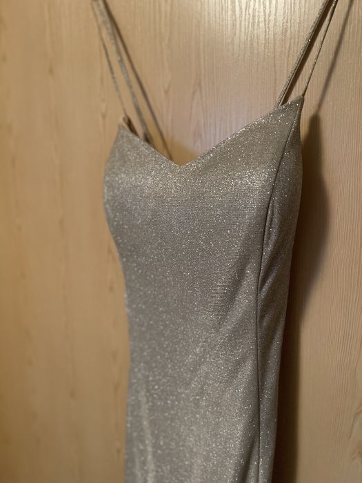 Официална рокля