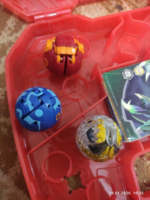 Бакуган bakugan с чемоданом