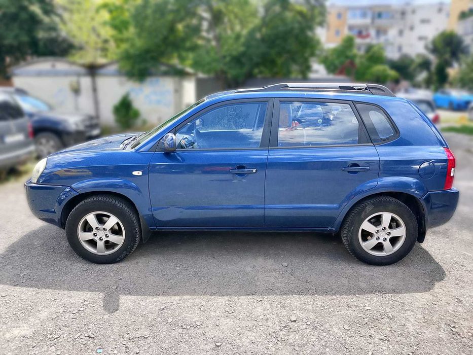 Hyundai Tucson JM AD and 2008