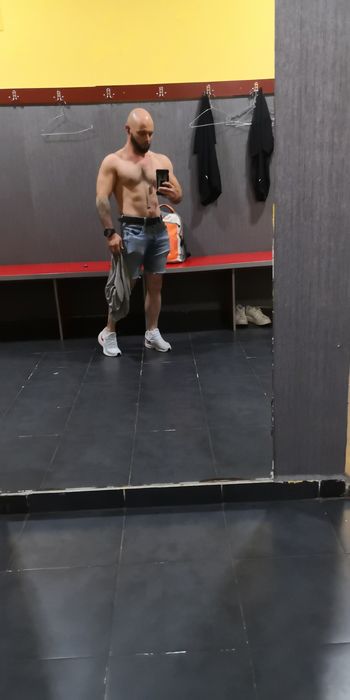 Antrenor personal fitness.