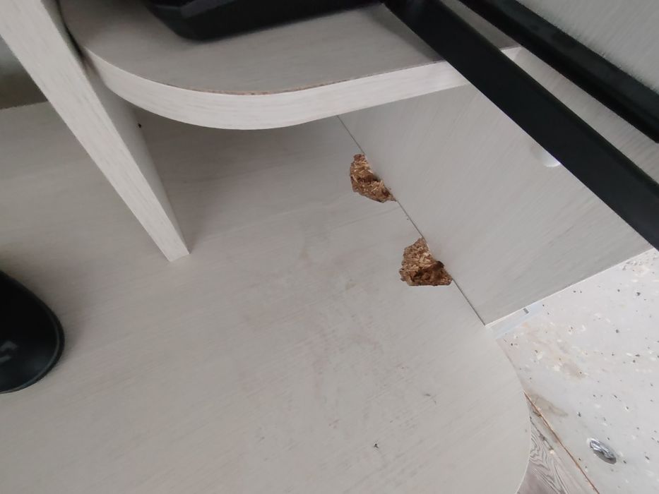 Компьютерный стол