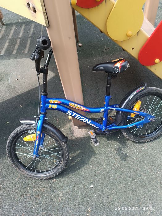 Велосипед на 6-7лет в отличном состоянии