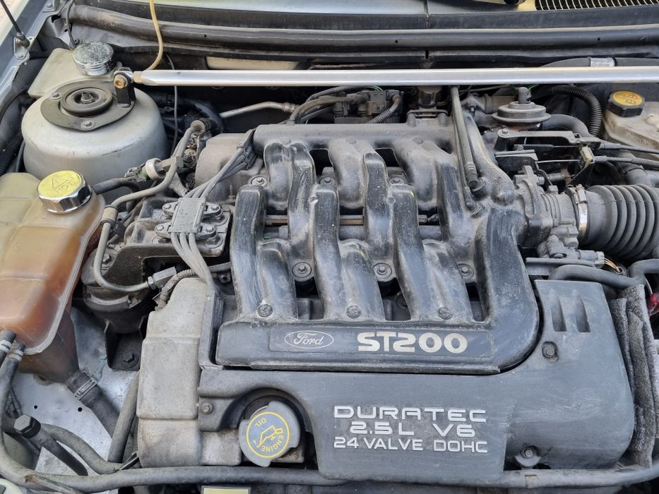 Ford Cougar ST 200,ediție limitată