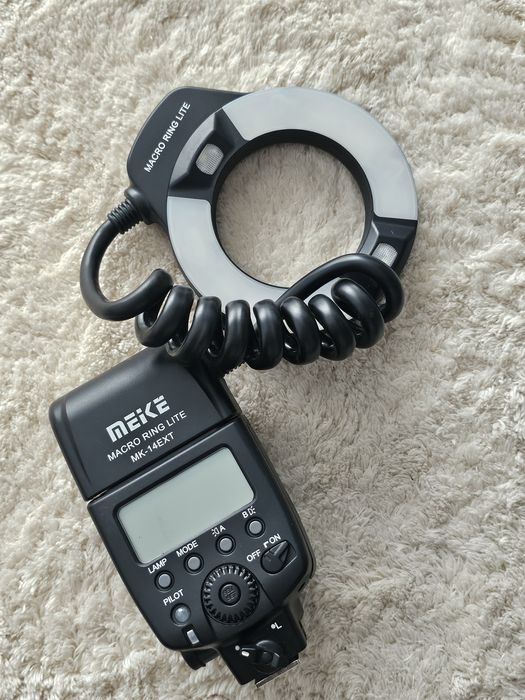 Blitz Macro Ring Meike MK-14EXT TTL pentru Nikon