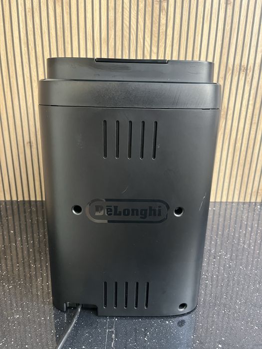 Delonghi Magnifica EVO ECAM  290.81.TB -Перфектно състояние с гаранция