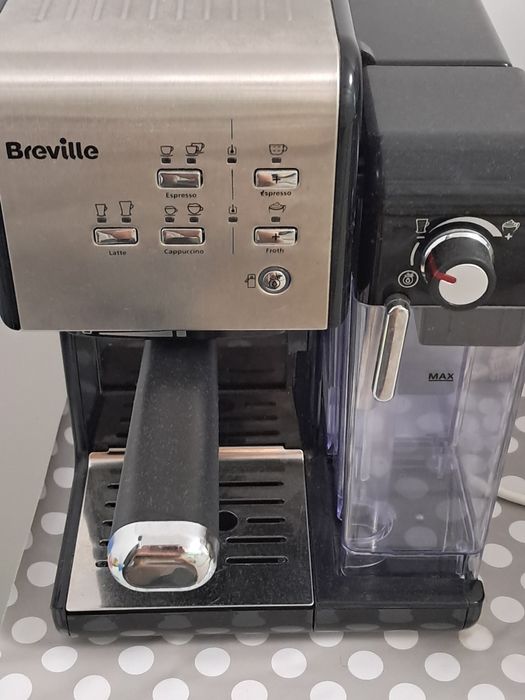 Expressor cafea Breville prima latte