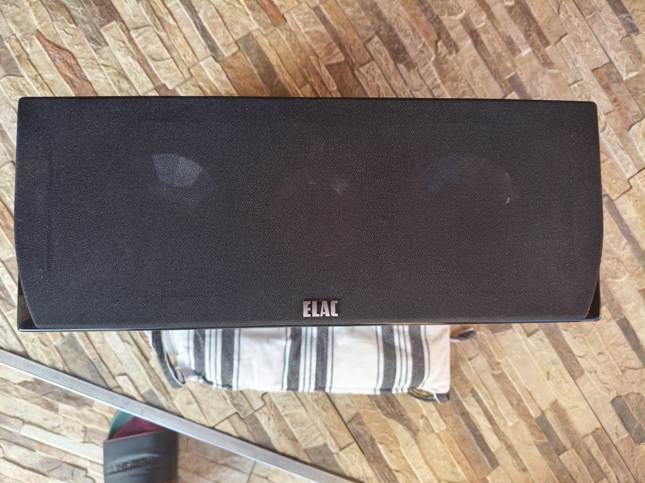 Vând boxă centrală Elac