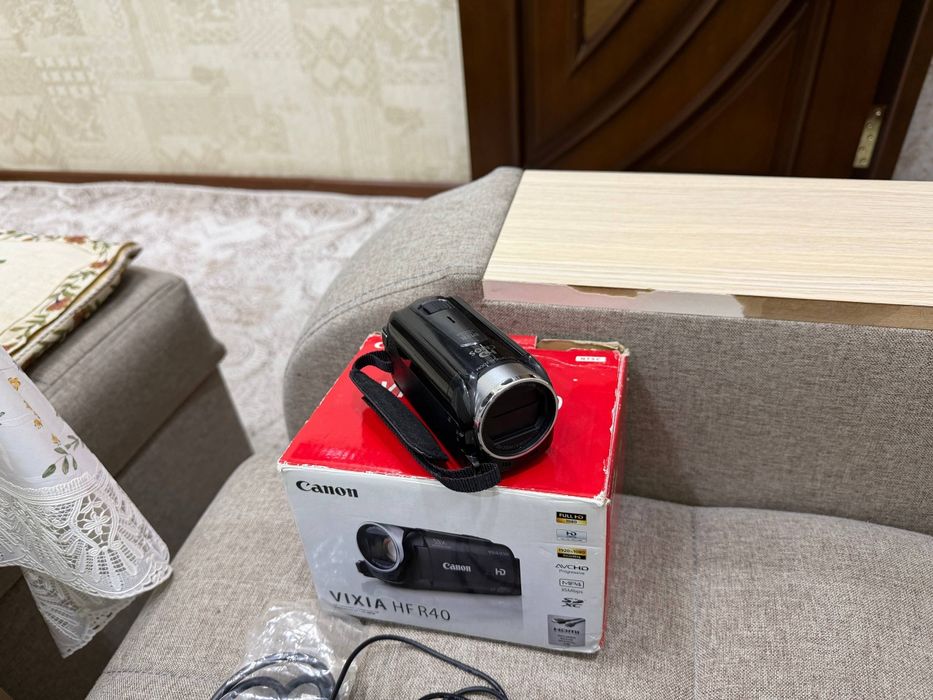 Canon VIXIA HF R40