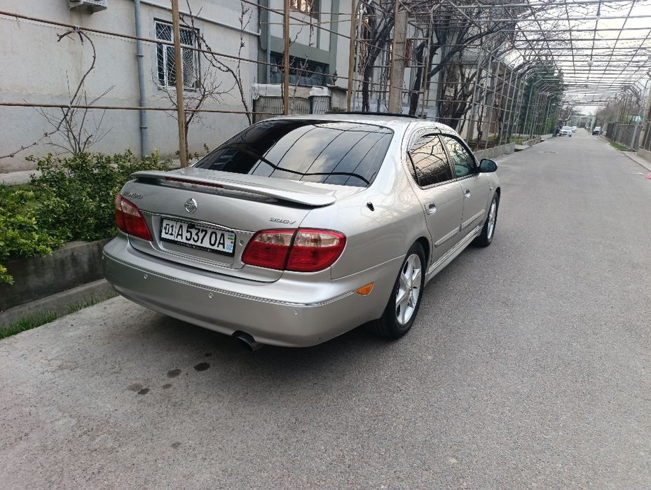 Nissan maksima A33