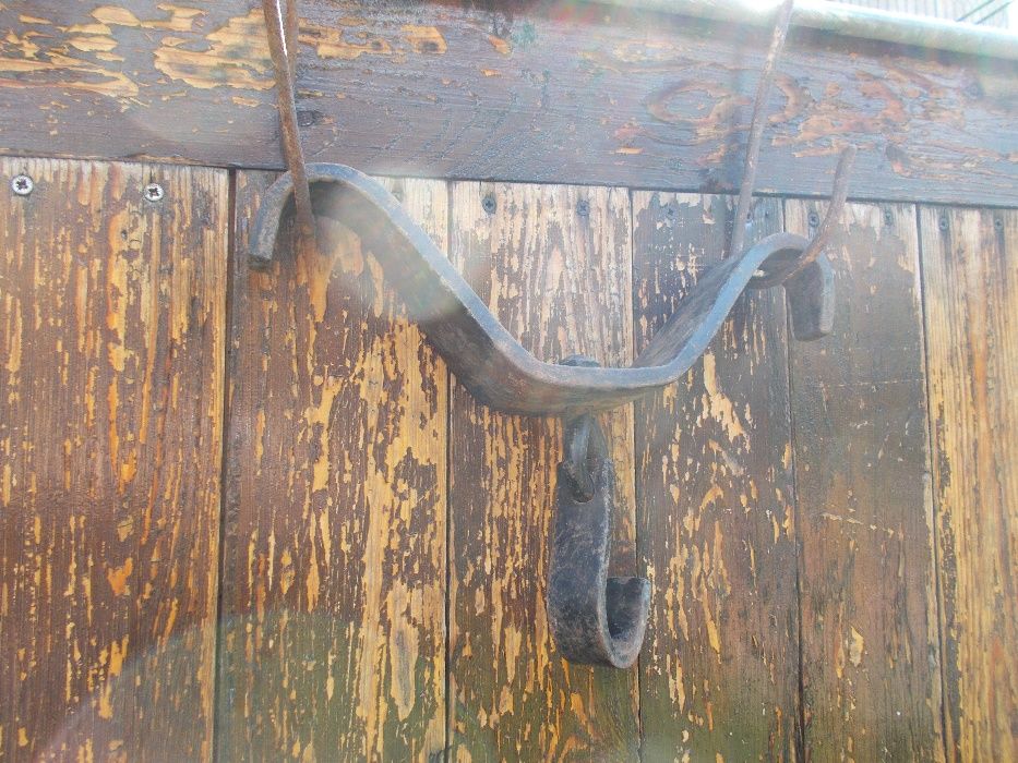 Стари предмети за огнище - верига , държач , котел