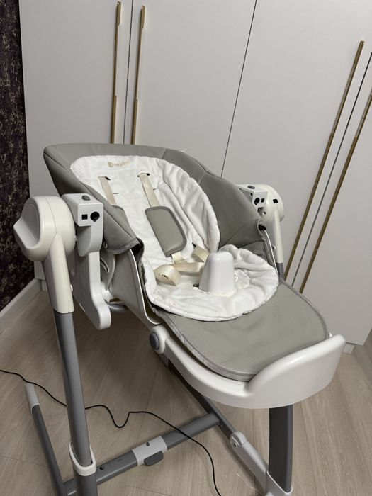 Продам стульчик maribel 3/1