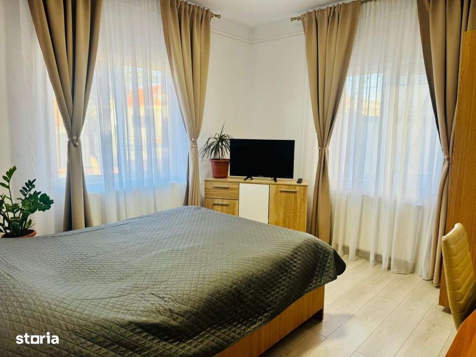 Direct proprietar–Casă 10camere|locuință+regim hotelier|20min de plajă