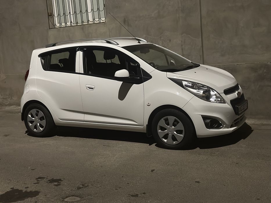 Spark sotiladi aftomat  2022yil 24000km