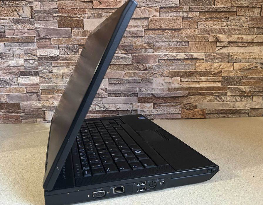 Dell Latitude E5400 – Intel Core2Duo, 3GB RAM, SSD 120GB, DVD, Win 10