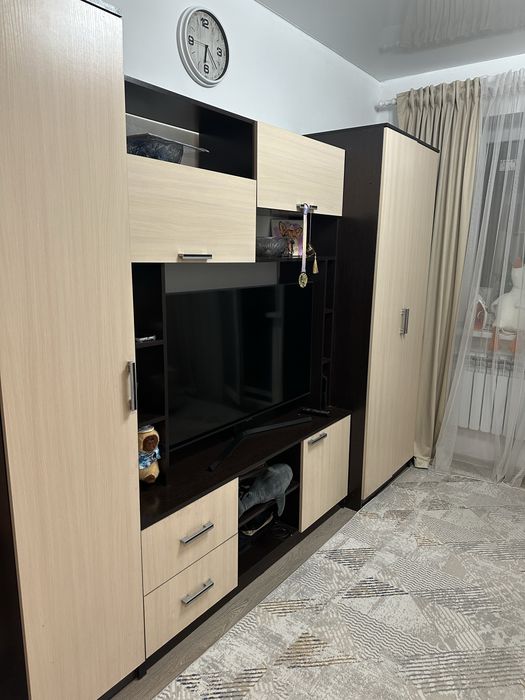 Диван и стенка для гостиной и детской