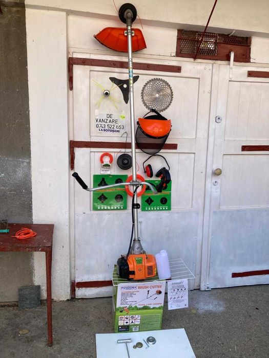 Motocoasa Puternica - 5CP pentru Gradina cu 8 Accesorii