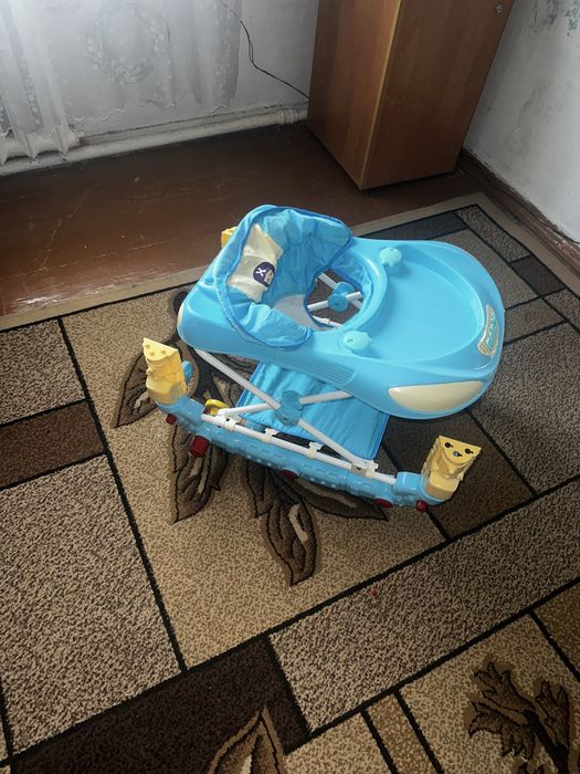 Ходунки-качели для малыша