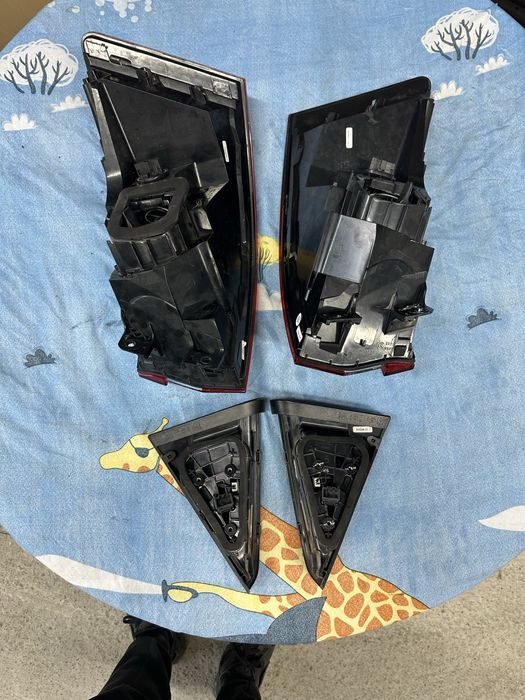 Stopuri stânga dreapta skoda superb 3.v.