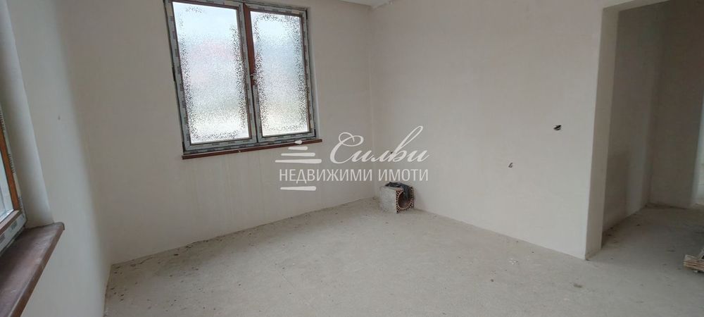 Двуетажна ТУХЛЕНА къща - с.Янково