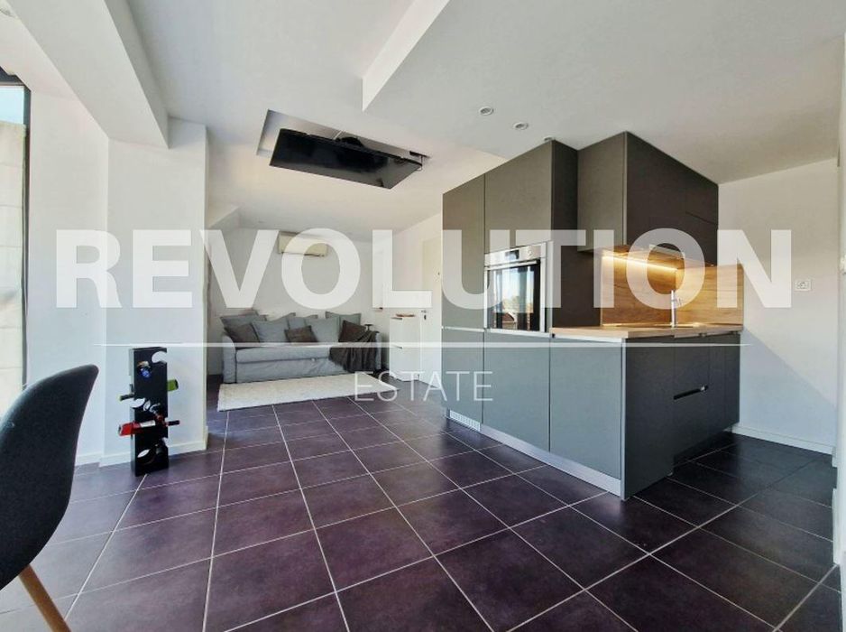 Едностаен апартамент в Центъра на Варна!