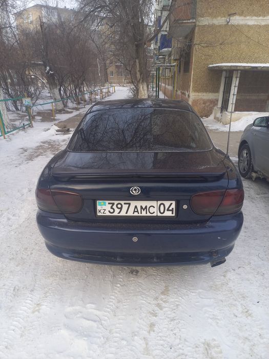 Просто машину Мазда Xedos 6