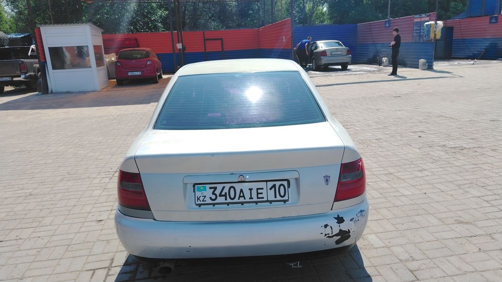Продам Ауди А4 95 года выпуска