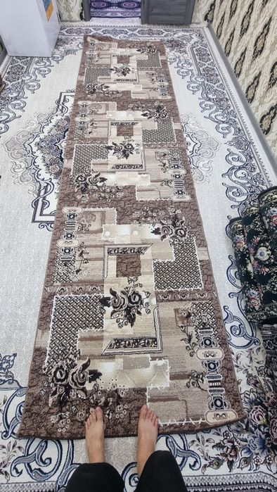 Gilam sotiladi holati yahshi yuvib quyilgan razmeri 1.20 ga 4.50