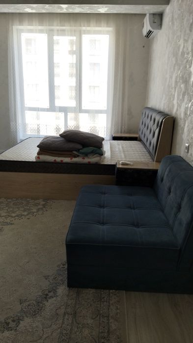 Сдается 2 комнатная квартира 850$ На Махтумкули ул. (Договорная)