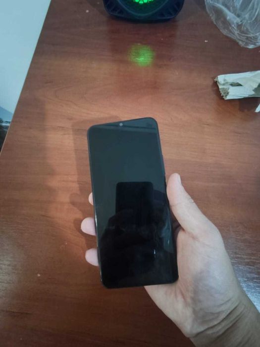 Продам телефон Vivo Y20