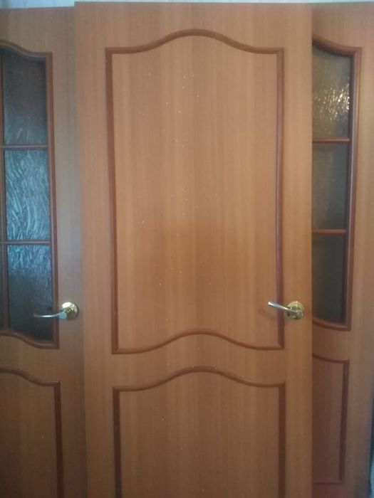 Продам 5 дверей.