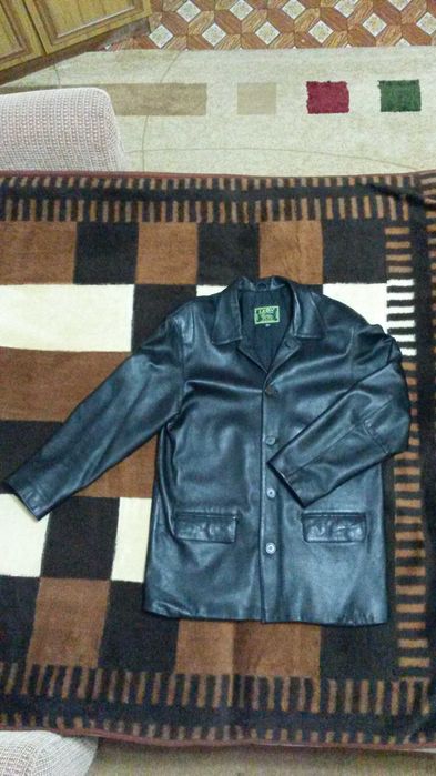 Продам кожаную куртку