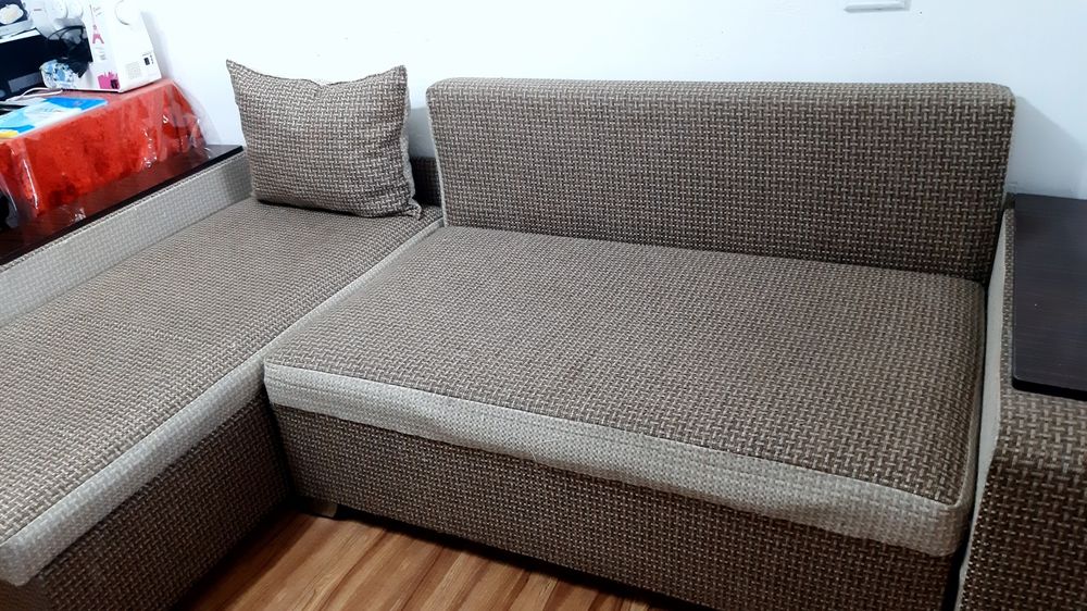 Ugalok divan sotiladi