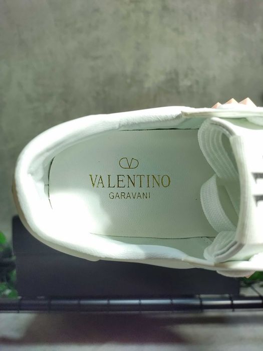 Valentino Garavani marimea 36